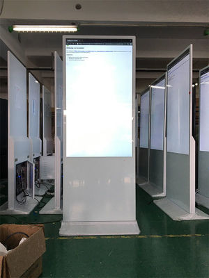 43 55-Zoll-Floor-Standing-Digital Signage-Touchscreen für Werbung