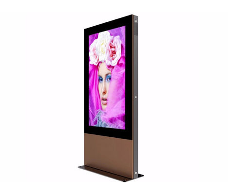 Wettersichere Digital Signage-Anzeige mit 75 Zoll großem Bildschirm
