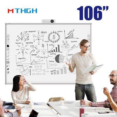 106 Zoll Elektromagnetische Berührung Smart Whiteboard 3840X2160 Bildschirmauflösung Für die Interaktion mit der Schule